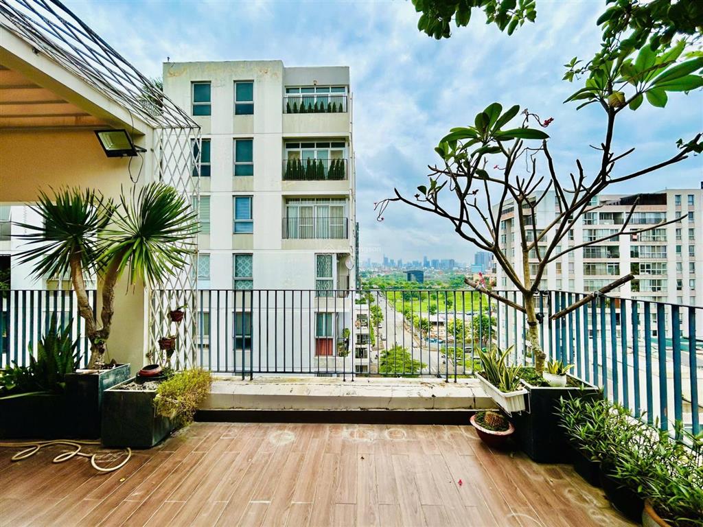 Bán penthouse phú mỹ hưng có sân vườn to, ngay trung tâm tài chính và trường đinh thiện lý. giá tốt