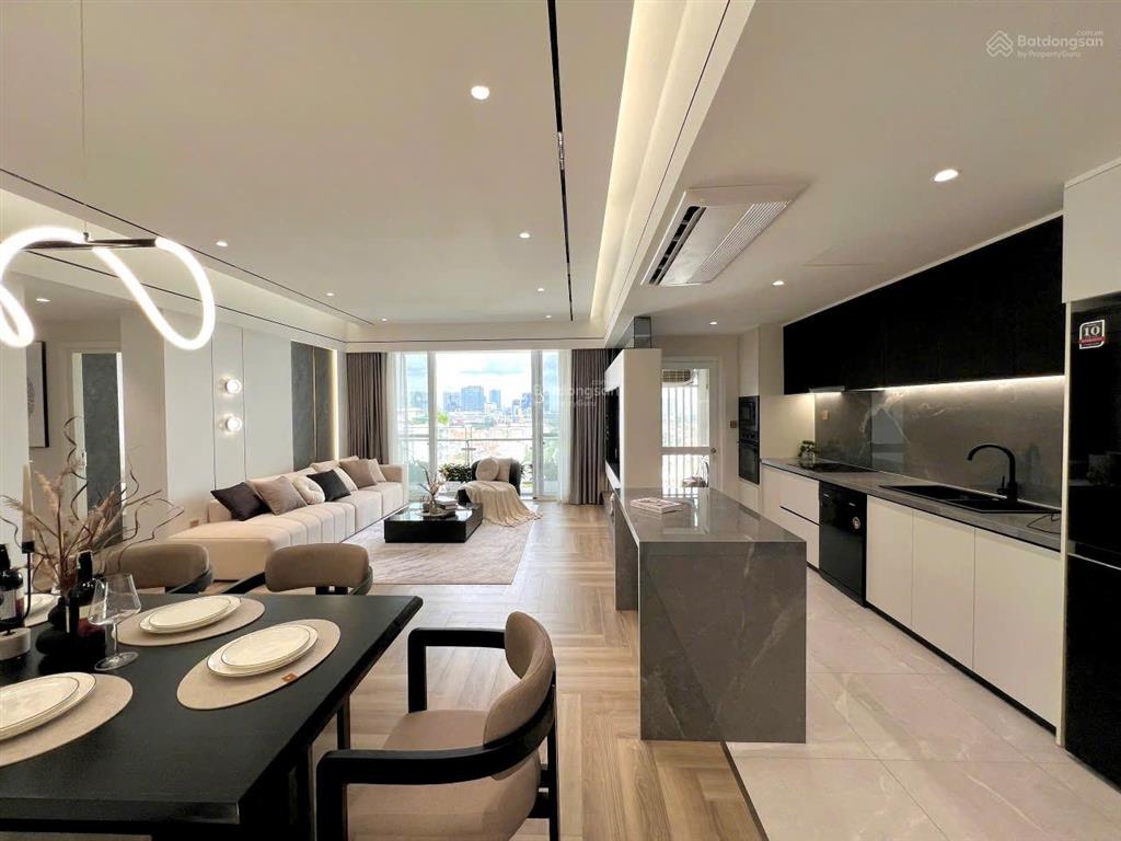 Bán căn hộ nội thất mới 100%, diện tích 123m2, 3pn2wc, căn góc, view công viên, chìa khóa trao tay