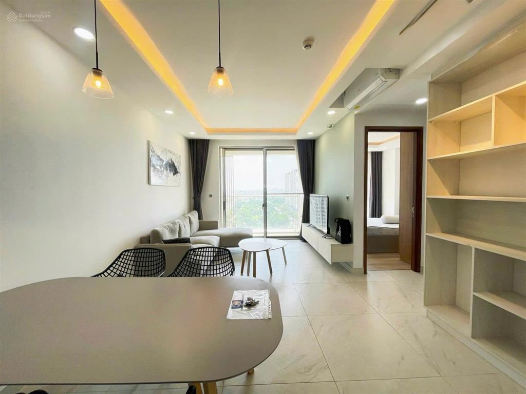 Tin thật. bán nhanh căn góc 2pn midtown tầng cao view biệt thự siêu thoáng. dt 84m2, 2pn, có ô xe
