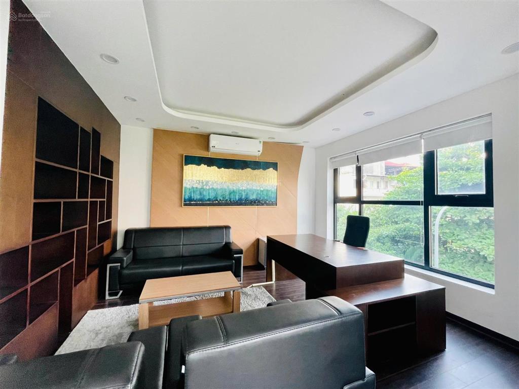 Chính chủ bán gấp bt vinhomes gardenia 193m2 5t mt 25m ô góc, thang máy giá rẻ 75 tỷ 0939 760 ***