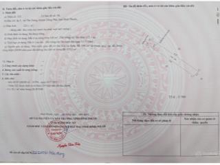Cần bán lô đất gần ủy ban, trường học