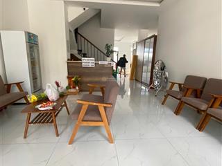Bán khách sạn đang hoạt động khu đô thị mỹ gia, gói 3. giá bán chỉ bằng căn nhà thô