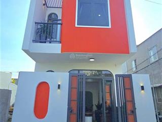 Bán nhà mới góc 2 mặt tiền lộ kdc 923 lộ vòng cung, an bình, cần thơ gần chợ nổi cái răng lộ oto