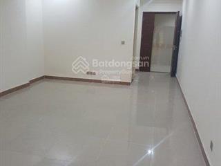 Cho thuê căn hộ 161m2, 3pn, giá 12 triệu/tháng.  0909 910 ***