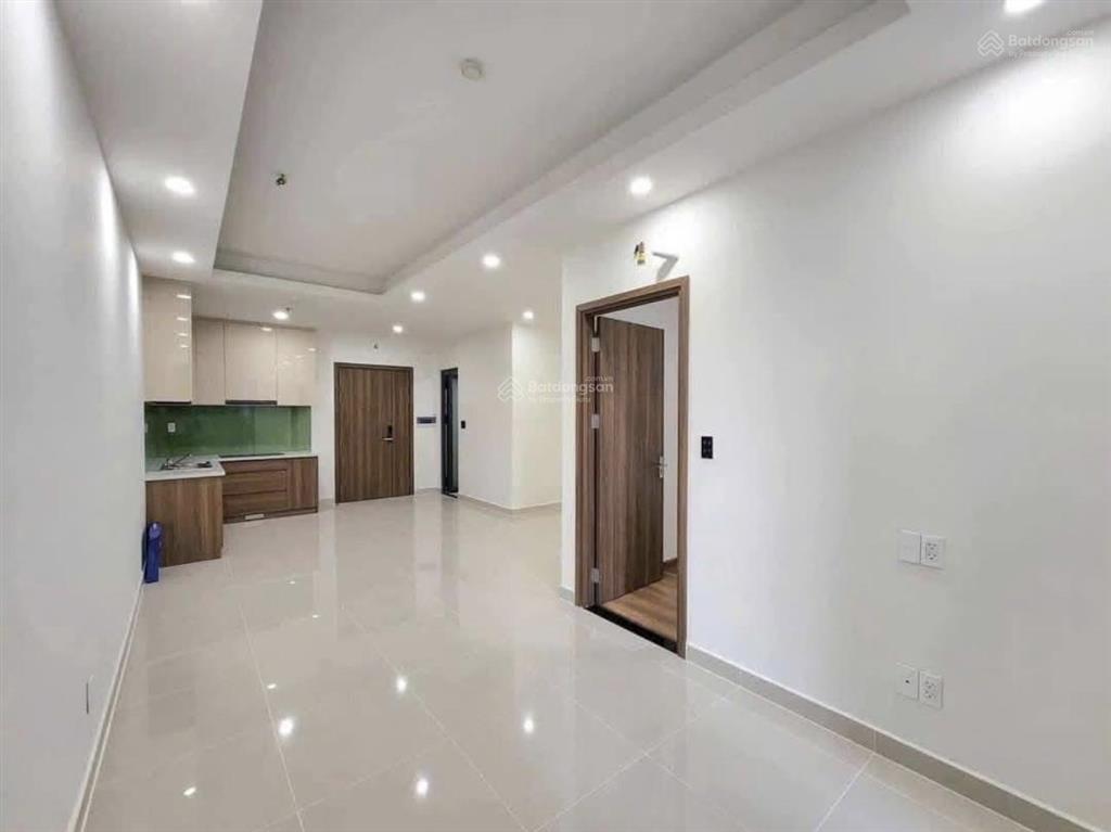 Cho thuê 2pn q7 saigonriverside nhà mới giá thuê 9tr/ thang có nội thất bếp.  0905 705 *** nguyệt