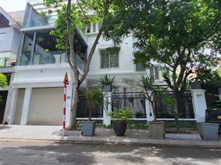 BÁN BIỆT THỰ MẶT PHỐ VIP ĐẸP NHẤT CẦU GIẤY, 215M2, MT 13M, Ở HAY KINH DOANH ĐỀU HOÀN HẢO