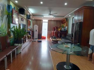 Bán nhà phố dịch vọng cạnh công viên cầu giấy, 100m2 mt 5.85m giá 42 tỷ
