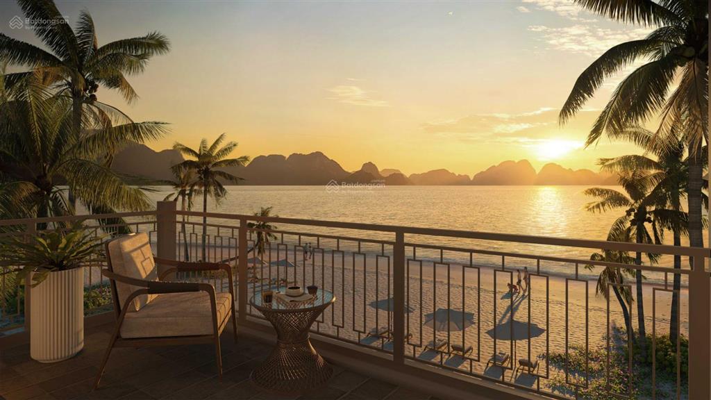 Biệt thự sát biển ha long, đất ở lâu dài, đã hiện hữu, có sân vườn, hồ bơi riêng, nhận nhà 2025