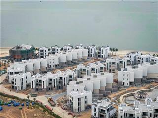 Biệt thự compound cao cấp 48 căn, bãi tắm ngắm vịnh di sản 800m, đất ở lâu dài, chi từ 2x tỷ/căn