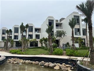 Chính chủ bán căn bt hạ long, sẵn nhà, đất ở sổ lâu dài, 100 bước chân tới bãi tắm, view vịnh