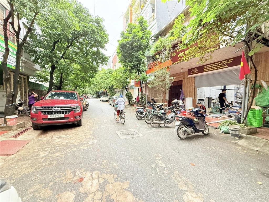 Bán gấp nhà phố lê trọng tấn hà đông 55m2, 5 tầng gara ô tô tránh vỉa hè kinh doanh  chỉ 14 tỷ