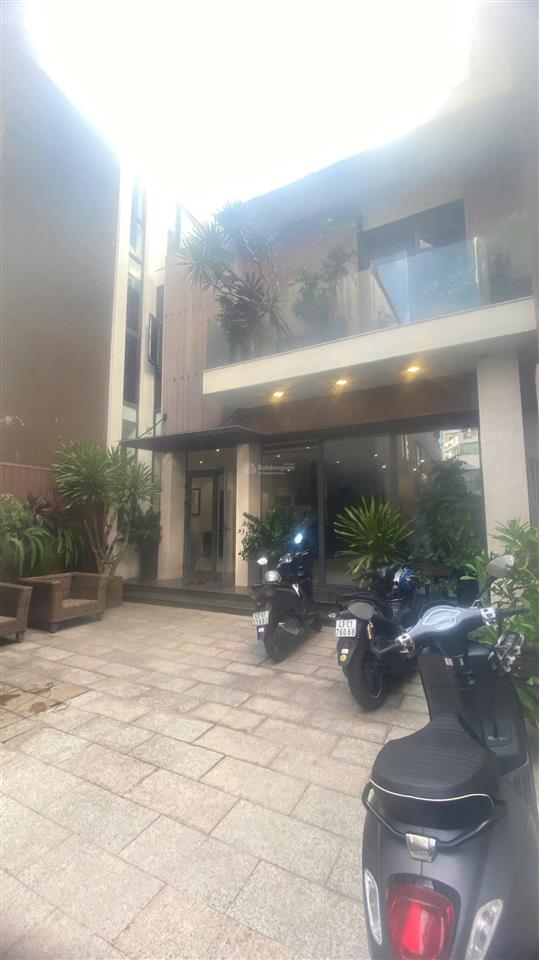 Bán biệt thự cực đẹp tại lê hồng phong, 271m2, hàng hot