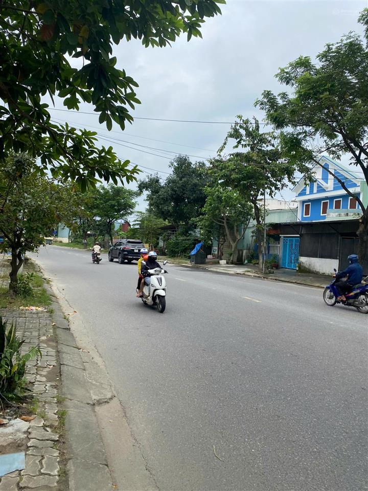 Bán nhà mặt phố hoàng hoa thám, 39 tỷ, 185,9m2, view đẹp hot