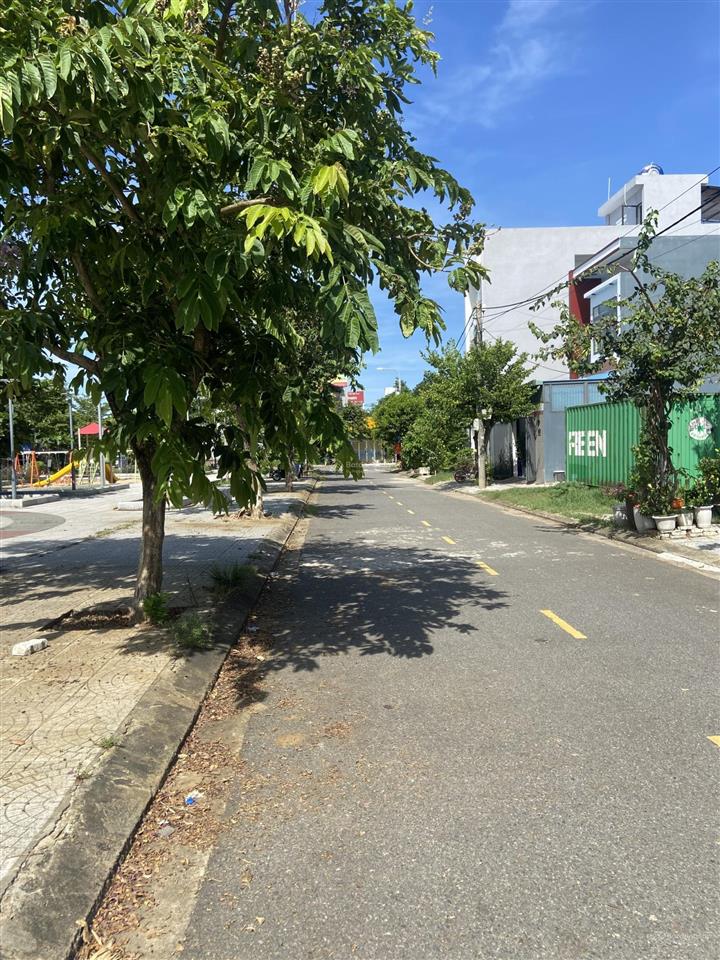 Bán đất view công viên đường bá giáng 7 hướng đông nam