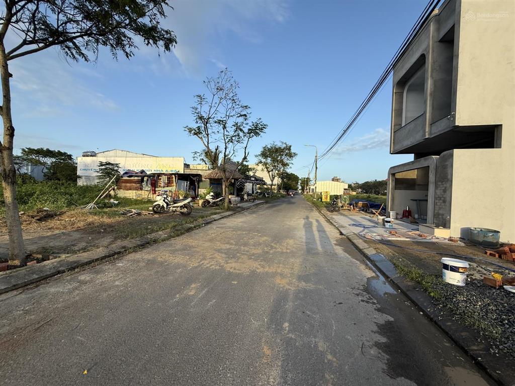 Bán đất biển khu dân cư tân trà, hoà hải đối lưng đường võ quý huân