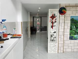 Nhà phố shr. trệt lửng có 3pn rộng. có pn dưới cho người lớn tuổi. gần ub xã phước kiển. vay bank