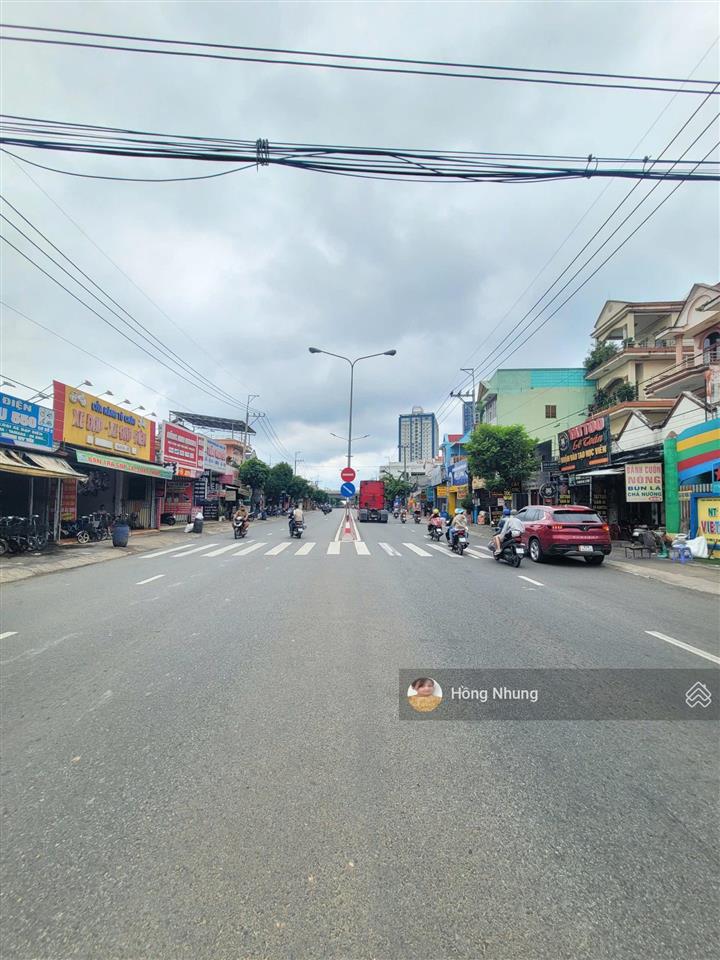 Cần bán nhà mt kinh doanh đường đt743b ngay vicom 550 p. bình hoà thuận an