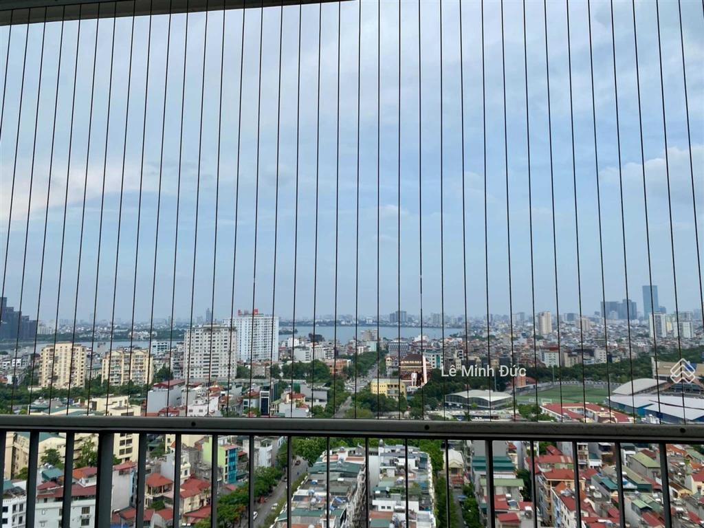 Cho thuê lâu dài căn hộ 03pn tòa novo chung cư kosmo tây hồ giá tốt.  0924 691 ***