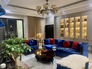 Chính chủ cần bán gấp căn góc 3pn tòa centro kosmo tây hồ ban công đông nam .  0924 691 ***