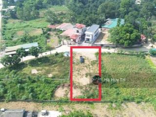 Lô đất bám trục chính liên thôn có dt 537m2, vị trí ngay gần khu du nghỉ dưỡng satoyama giá đầu tư