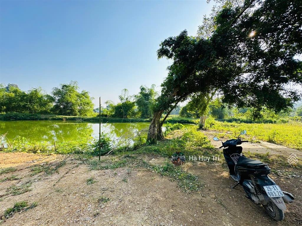 Siêu phẩm nghỉ dưỡng  5719m2  bám suối  có ao trong đất  giá rẻ chỉ 1,xtr/m2