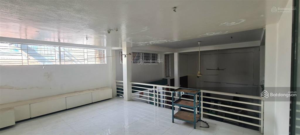 Bán tòa thương mại 5 tầng dt cực hiếm 12x25 quang trung p8 gò vấp giá đầu tư chỉ 28 tỷ