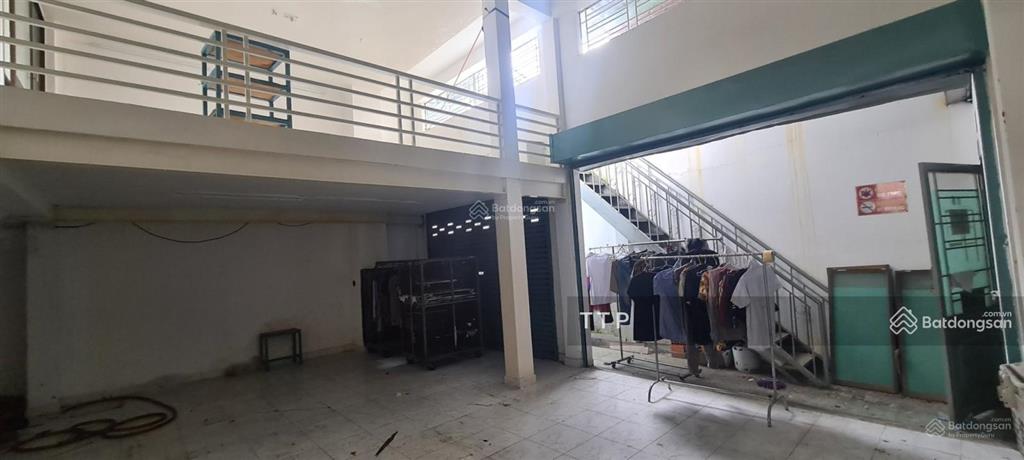 Bán tòa thương mại 5 tầng dt cực hiếm 12x25 quang trung p8 gò vấp giá đầu tư chỉ 28 tỷ