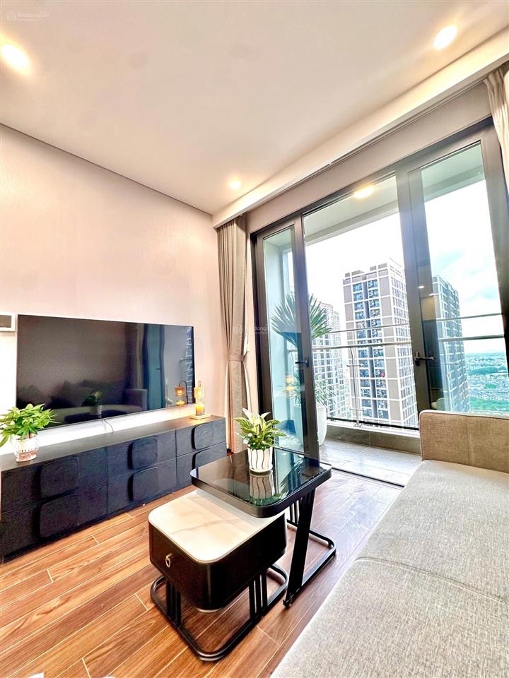 Chính chủ bán căn 2pn2vs 60,5m2 toà b masteri west heights, full nội thất, sẵn sổ, giá 6,180 tỷ