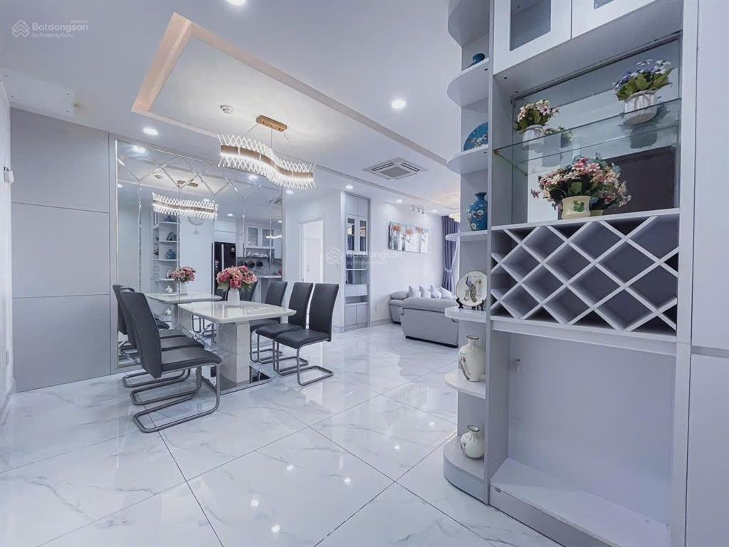 Bán căn hộ chung cư tại sunrise city, 4,8 tỷ, 56m2, 1pn, 1wc, giá cực chất, tốt