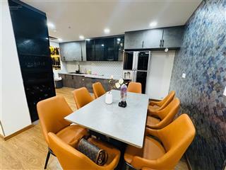 Bán căn hộ chung cư 138m2, 10 tỷ tại sunrise city, quận 7, hcm