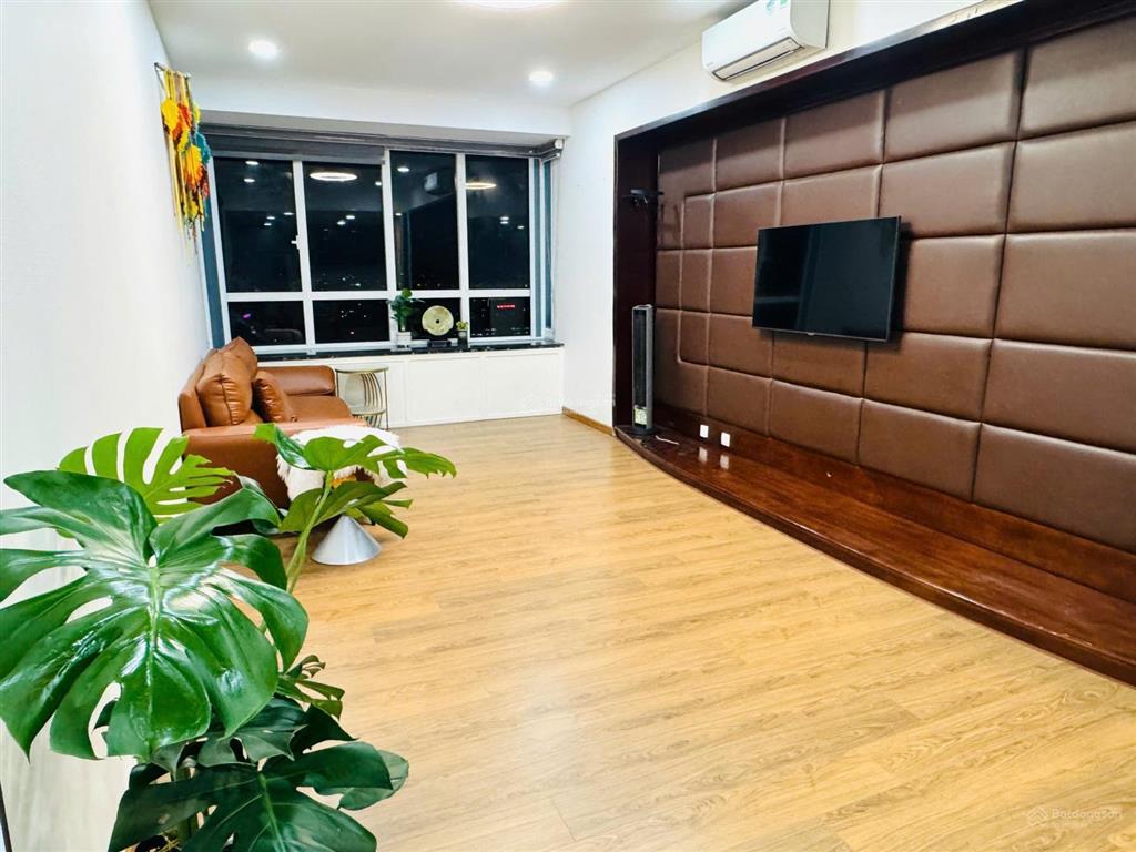 Sunrise city 6,8 tỷ, 106m2, 3pn, 2wc, view đẹp, tặng nội thất xịn