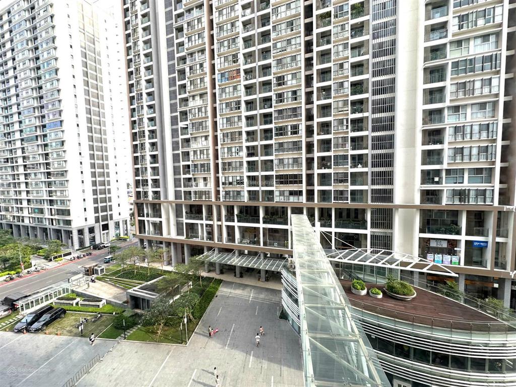 Rẻ nhất thị trường, căn hộ 2pn midtown 91m2 lầu trung, view hướng đông nam, có ô xe chỉ 9.28 tỷ shr