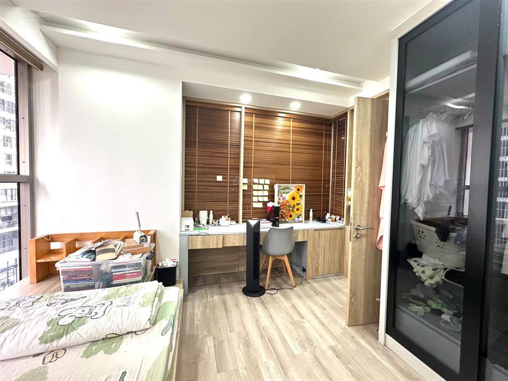 Rẻ nhất thị trường, căn hộ 2pn midtown 91m2 lầu trung, view hướng đông nam, có ô xe chỉ 9.28 tỷ shr