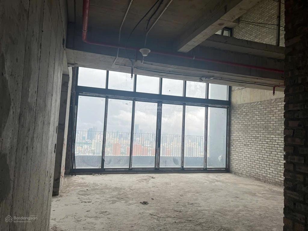 Chính chủ gửi bán căn penthouse 359m2 toà n01t6 ngoại giao đoàn nhà thô sẵn sổ giá 160tr/m2