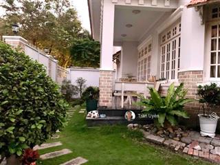 Bán biệt thự góc fideco thảo điền  trục chính giá tốt