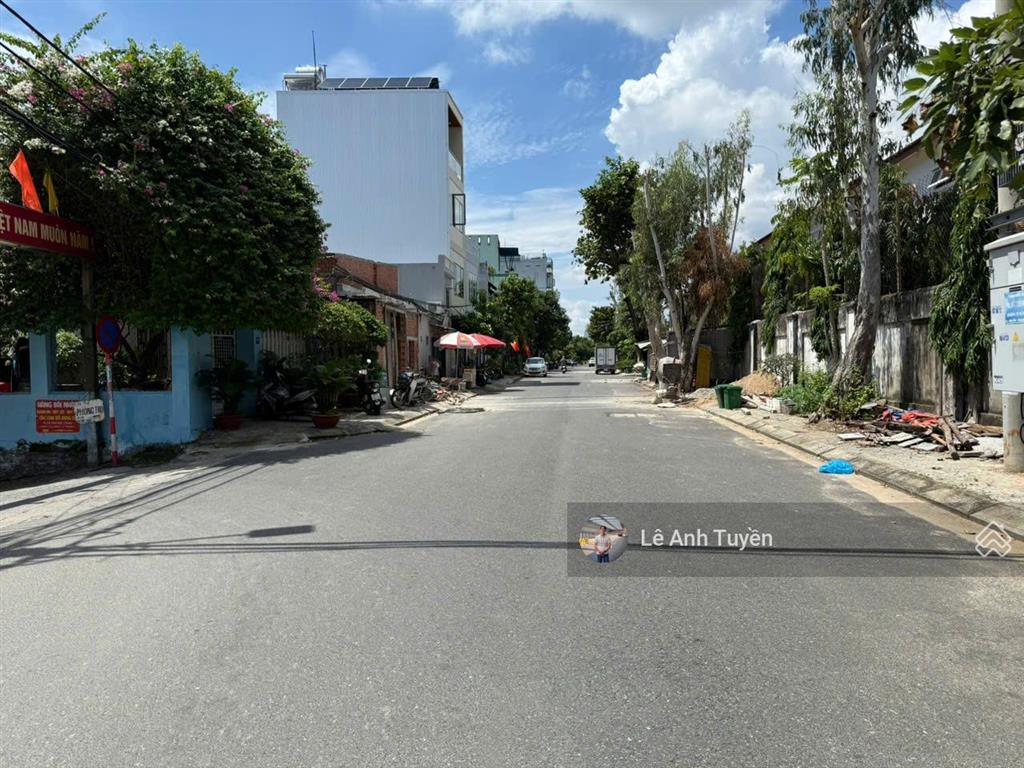 Thương lượng mạnh lô góc 299m2 (14x20) 3mt đường7m5 phó đức chính gần vương thừa vũ gần biển mỹ khê