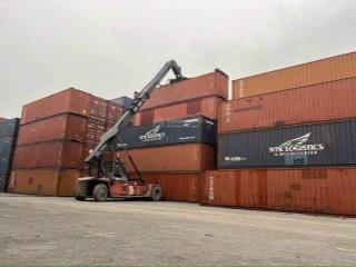 Bãi có sẵn nền chịu lực tốt  pháp lý chuẩn làm bãi chất thùng container  m2