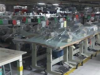 Nhà xưởng trong kcn sóng thần  tổng 1ha có 5000m2 xưởng, 2000m2 là vp và canteen, đất trả 1 lần