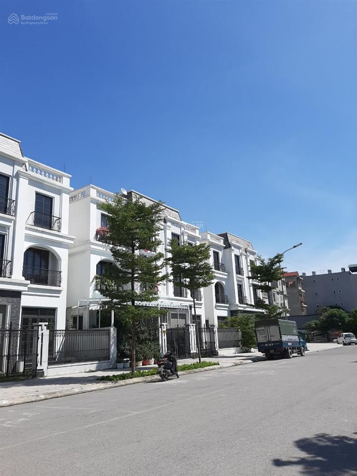 Bán biệt thự sl 125m2 giá 200tr/m2 đất nằm ngay nút giao nguyễn xiển  tôn thất tùng hoàng mai hn