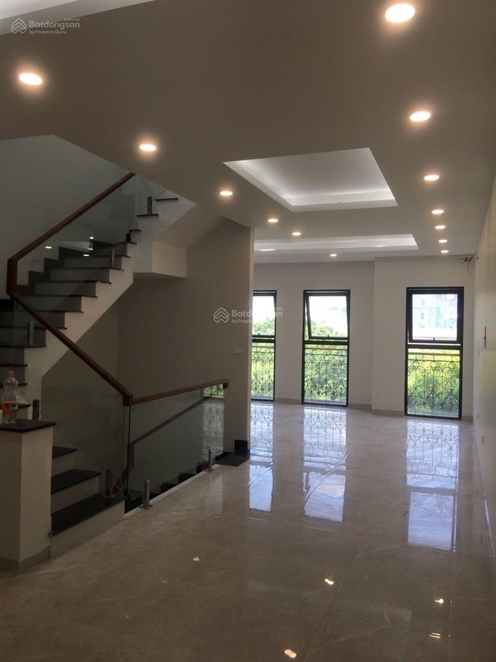 Bán liền kề 75m2 vị trí nằm sát ngõ 168 kim giang  kđt mới đại kim. sổ đỏ sẵn, 5tầng full nội thất