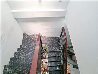 Bán gấp nhà 3 tầng đúc kiên cố kdc 274. hxh đậu ngày đêm. ngang 5m, có 4pn 3 wc chỉ hơn 2.5tỷ