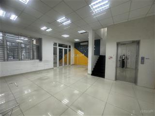 Cho thuê văn phòng him lam kênh tẻ, 85 triệu, dt 550m2