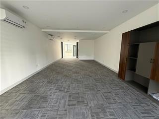Cho thuê văn phòng tại him lam kênh tẻ. giá 60tr/th . dt 350m2. nhà mới , có thang máy .