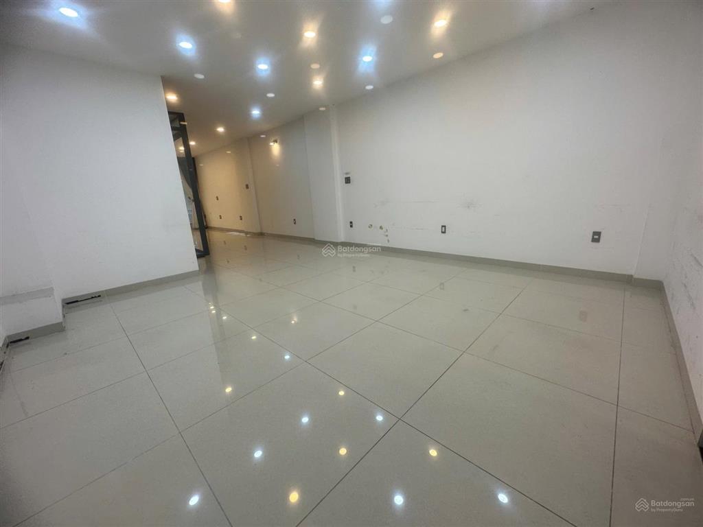 Cho thuê văn phòng 75m2 giá siêu hời tại him lam kênh tẻ, q7