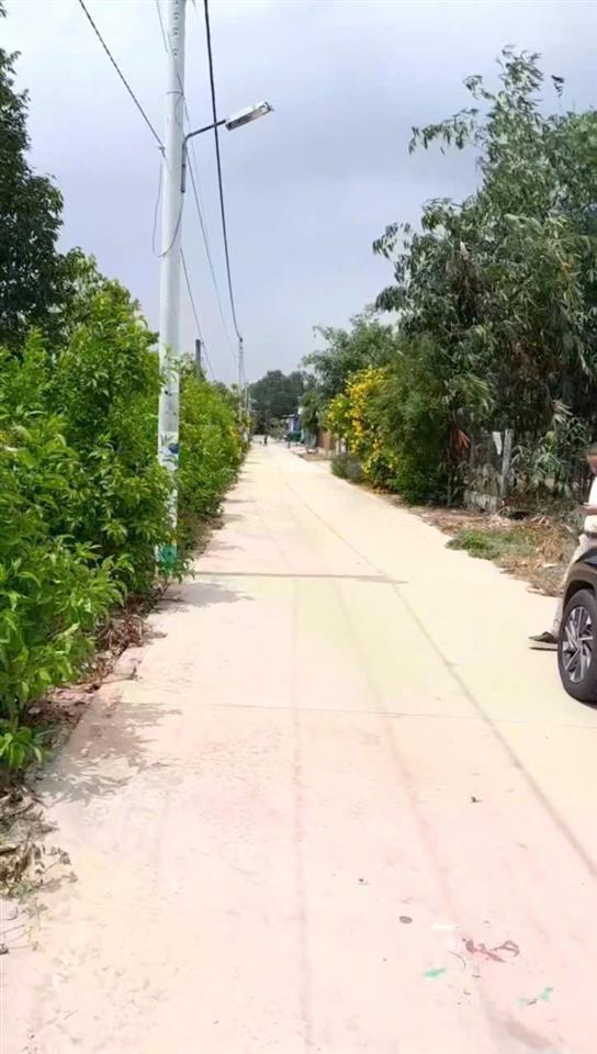 Bán lô đất có 1000m2 thổ cư phú chánh tân uyên bình dường đối diện khu công nghiệp đất đẹp dân đông