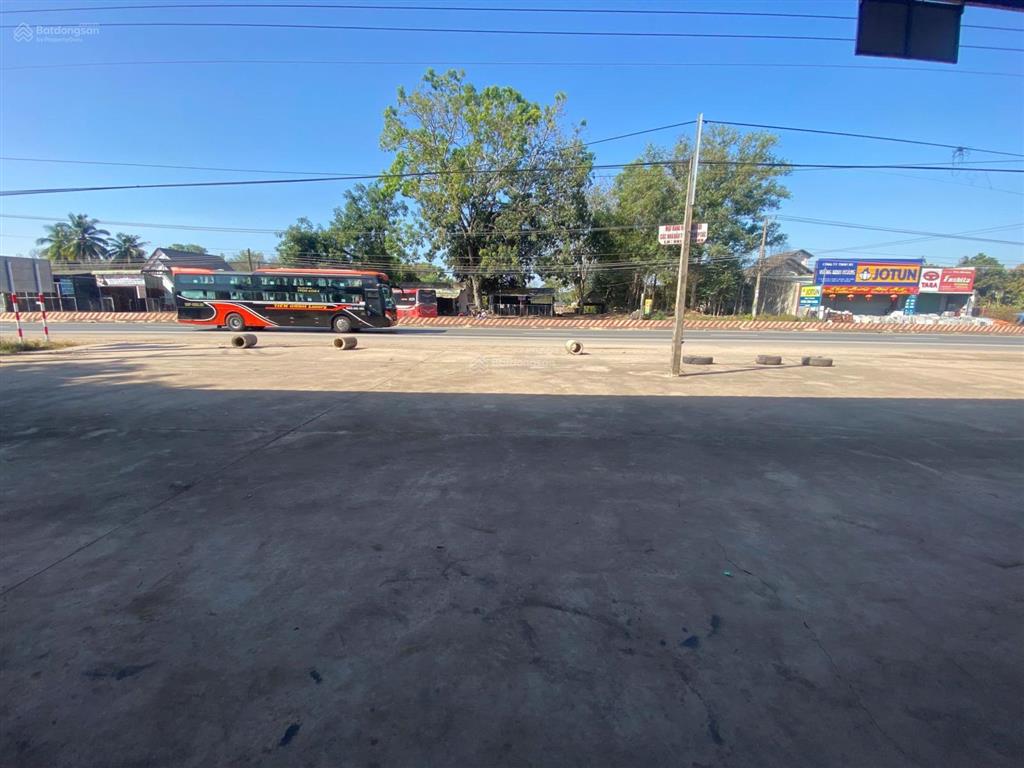 Bán xưởng mặt tiền đường đt 741 đồng phú bình phước xưởng còn rất mới mua là vào hoạt động ngay