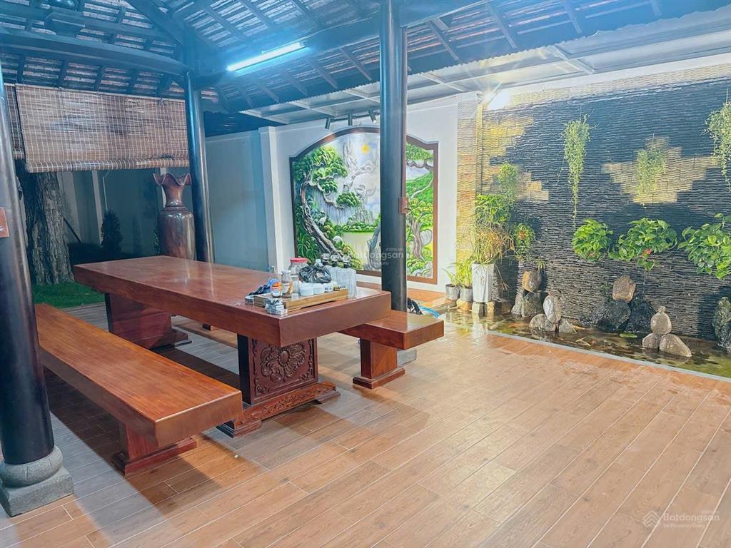 Siêu phẩm nhà vườn nghỉ dưỡng tuyệt đẹp vị trí gần tl8 củ chi, đường lớn quá lý tưởng cho gia đình