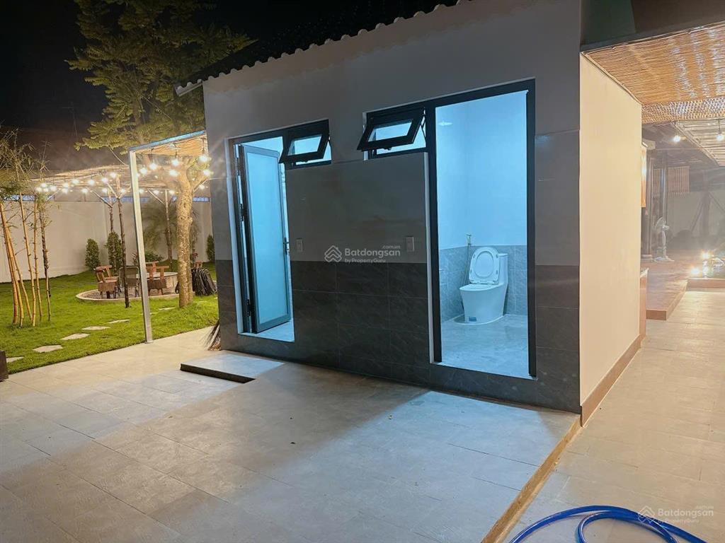Siêu phẩm nhà vườn nghỉ dưỡng tuyệt đẹp vị trí gần tl8 củ chi, đường lớn quá lý tưởng cho gia đình