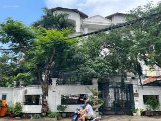 Bán biệt thự thảo điền q2  bán biệt thự thảo điền q2  dt 10*15m  2 tầng hđt 110tr/th giá 21 tỷ