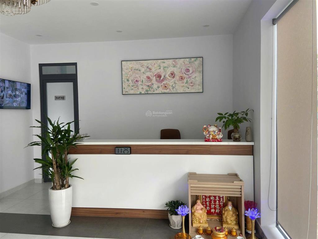 Giảm 30 tỷ bán nhà mt nguyễn văn hưởng q2  dt 250m  kc 4 tầng  hđt 6000đô  giá 70 tỷ